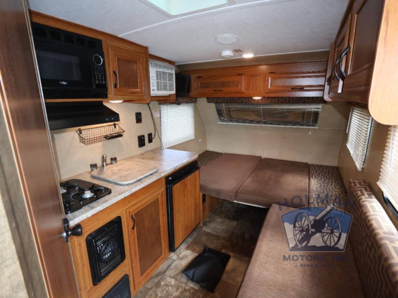 A photo of this 2016 Starcraft AR-ONE 15RB