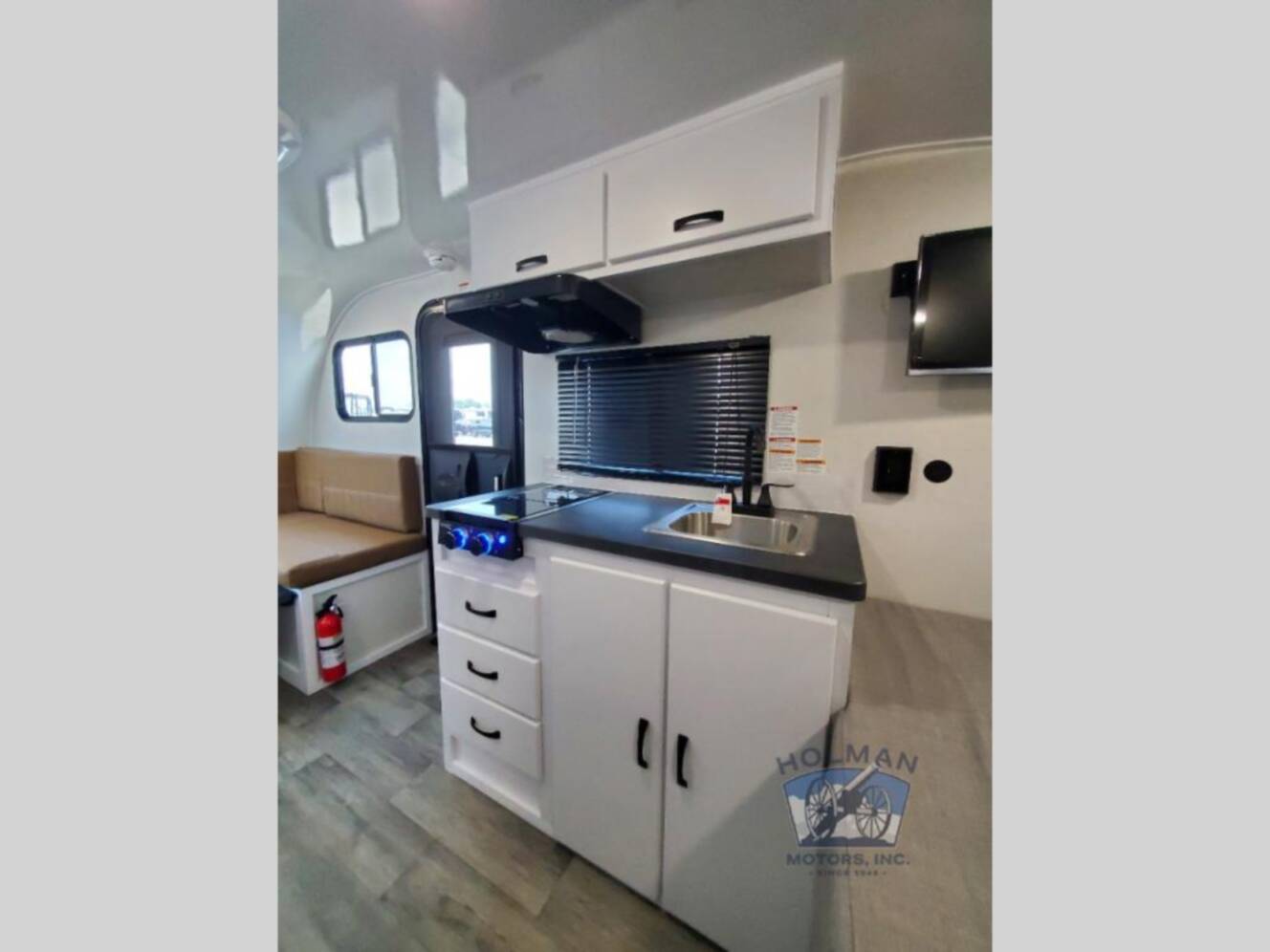 A photo of this 2026 Modern Buggy Rv Big Buggy BB16