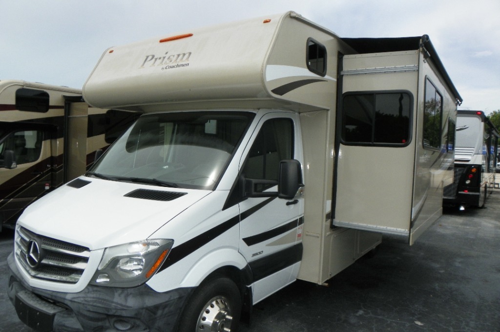 2017 Coachmen Rv Prism 2200 LE in hobe sound FL