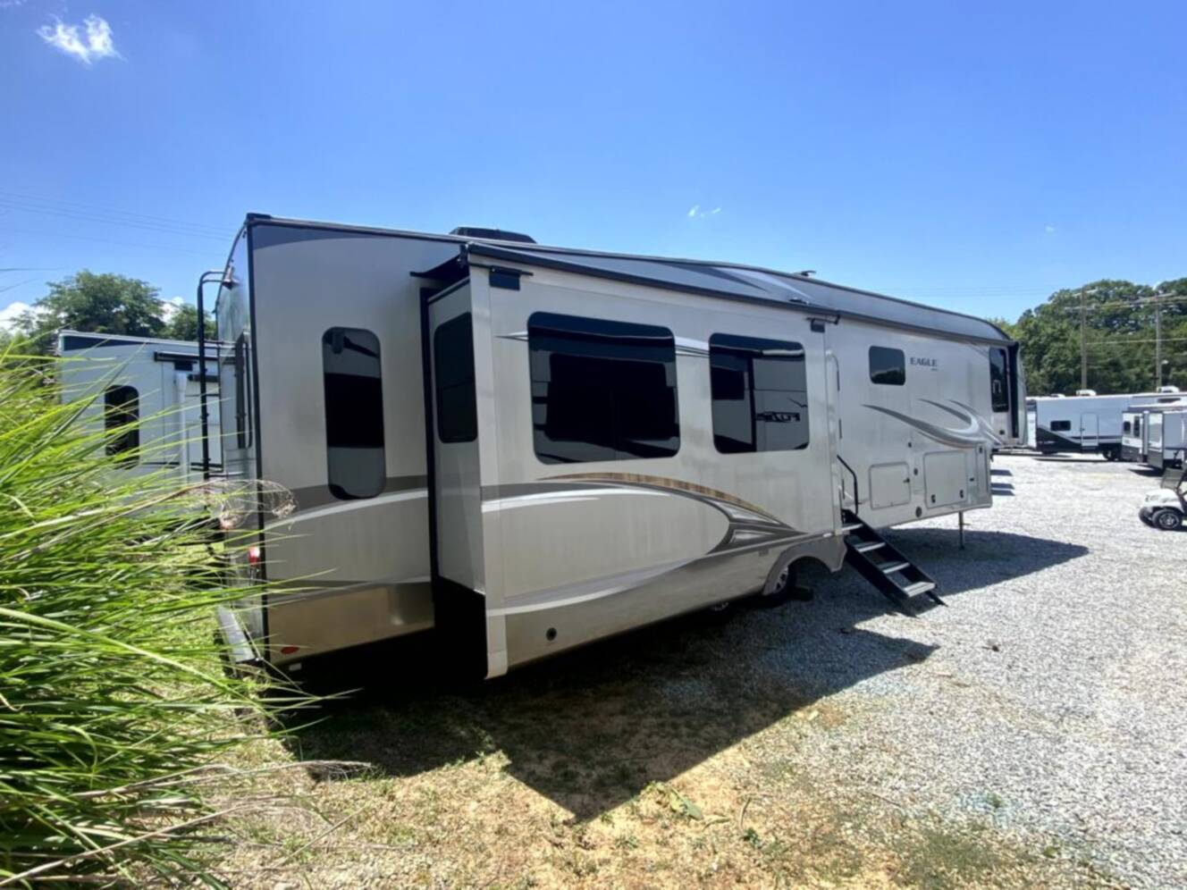 A photo of this 2020 Jayco Eagle 355MBQS