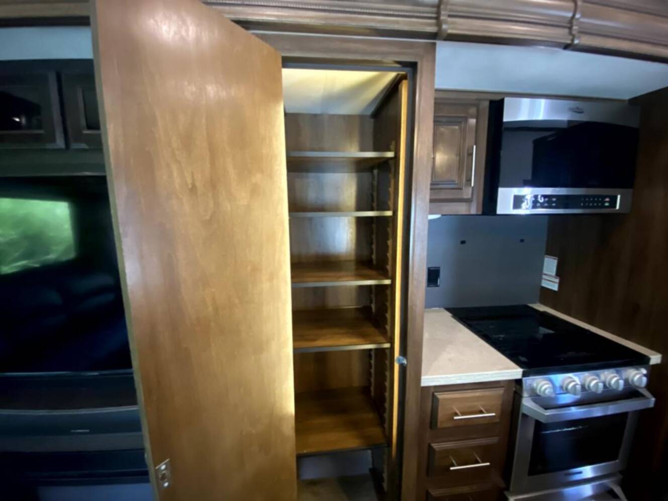 A photo of this 2020 Jayco Eagle 355MBQS
