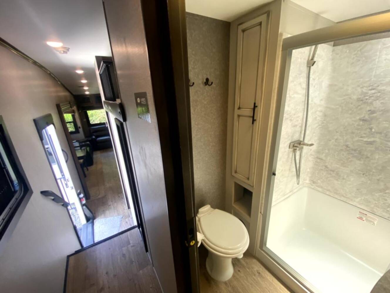 A photo of this 2020 Jayco Eagle 355MBQS