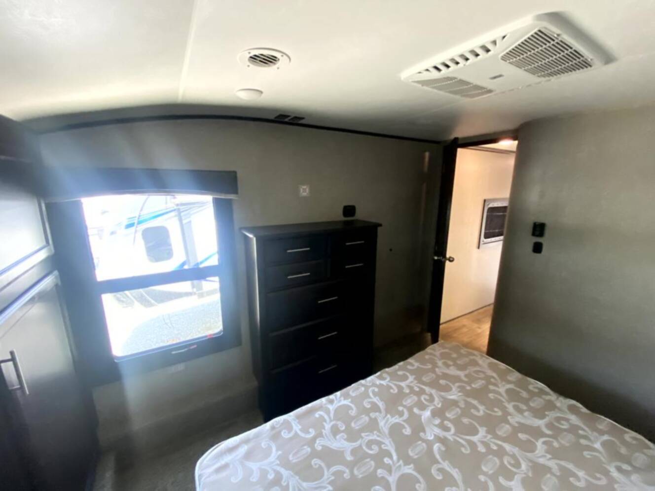 A photo of this 2020 Jayco Eagle 355MBQS