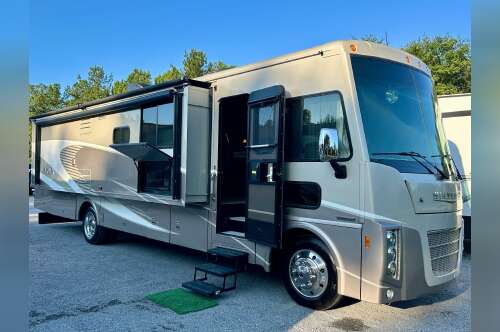 2018 Winnebago Sunova 36Z in ravenel SC