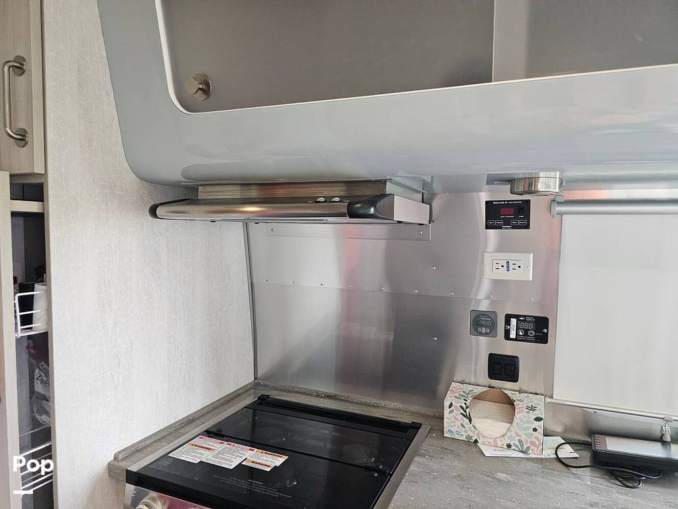A photo of this 2023 Airstream International 25FB