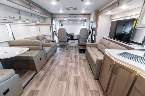 2027 Thor Motor Coach Hurricane 35A in alvarado TX