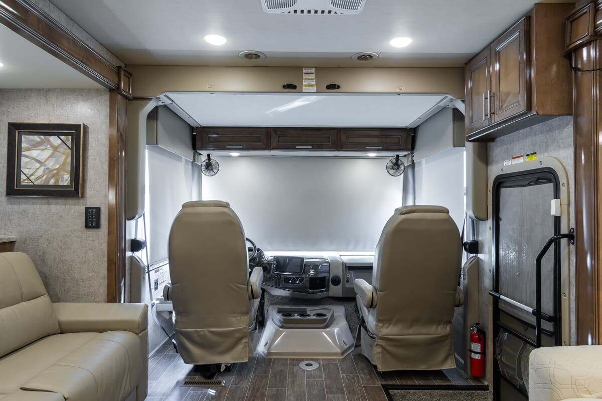 2020 Thor Motor Coach Miramar 35.2 in alvarado TX