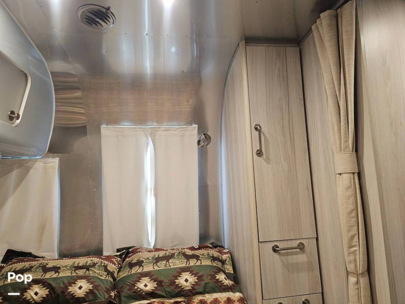 A photo of this 2023 Airstream International 25FB
