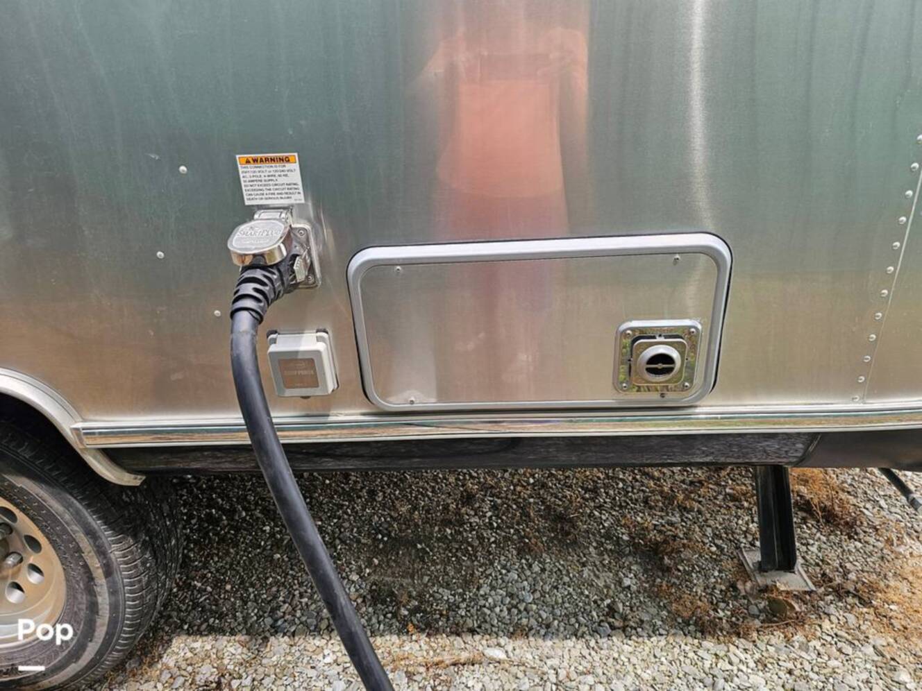 A photo of this 2023 Airstream International 25FB
