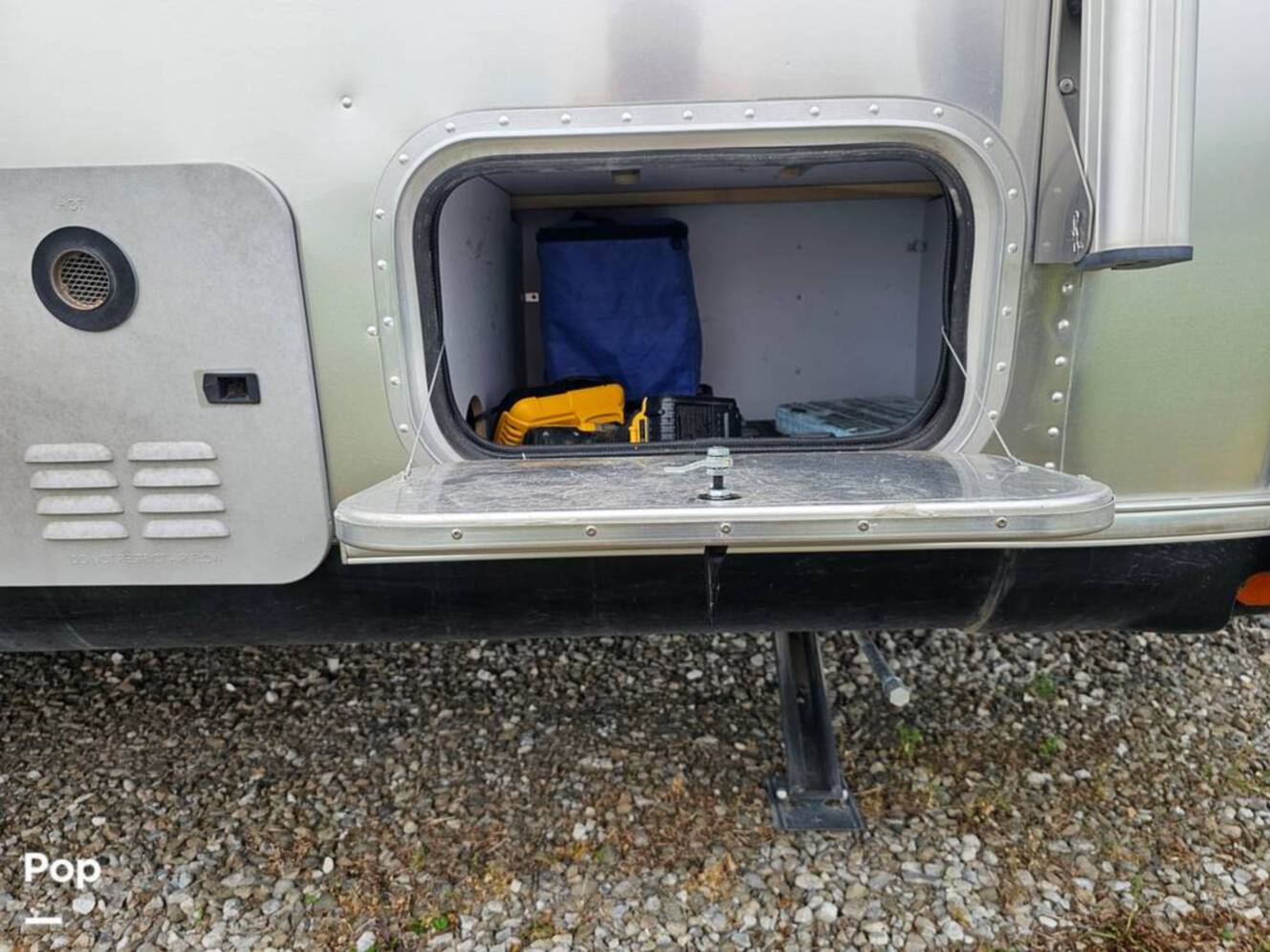A photo of this 2023 Airstream International 25FB