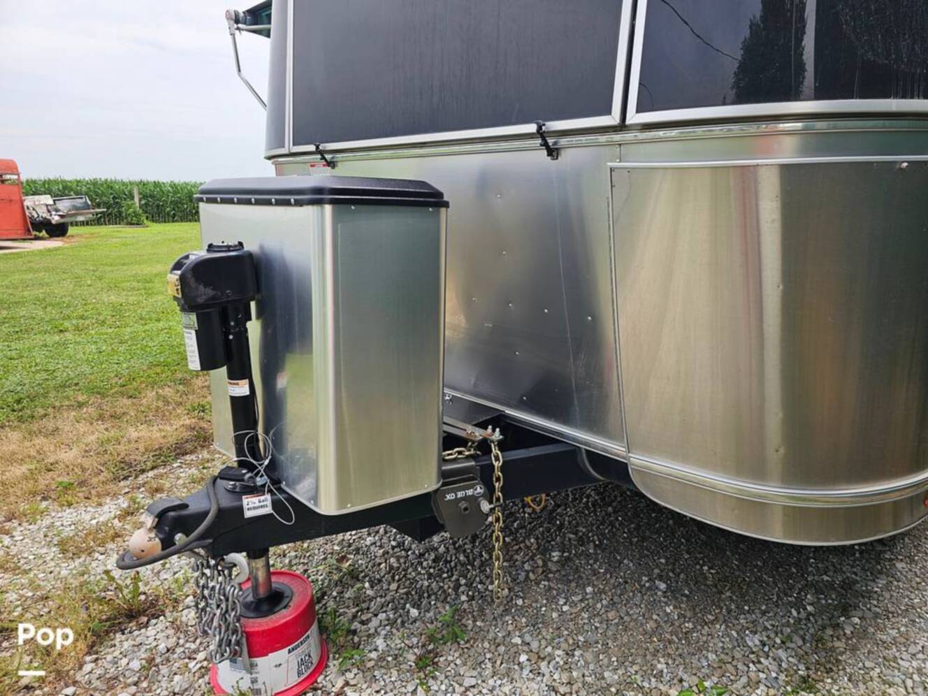 A photo of this 2023 Airstream International 25FB