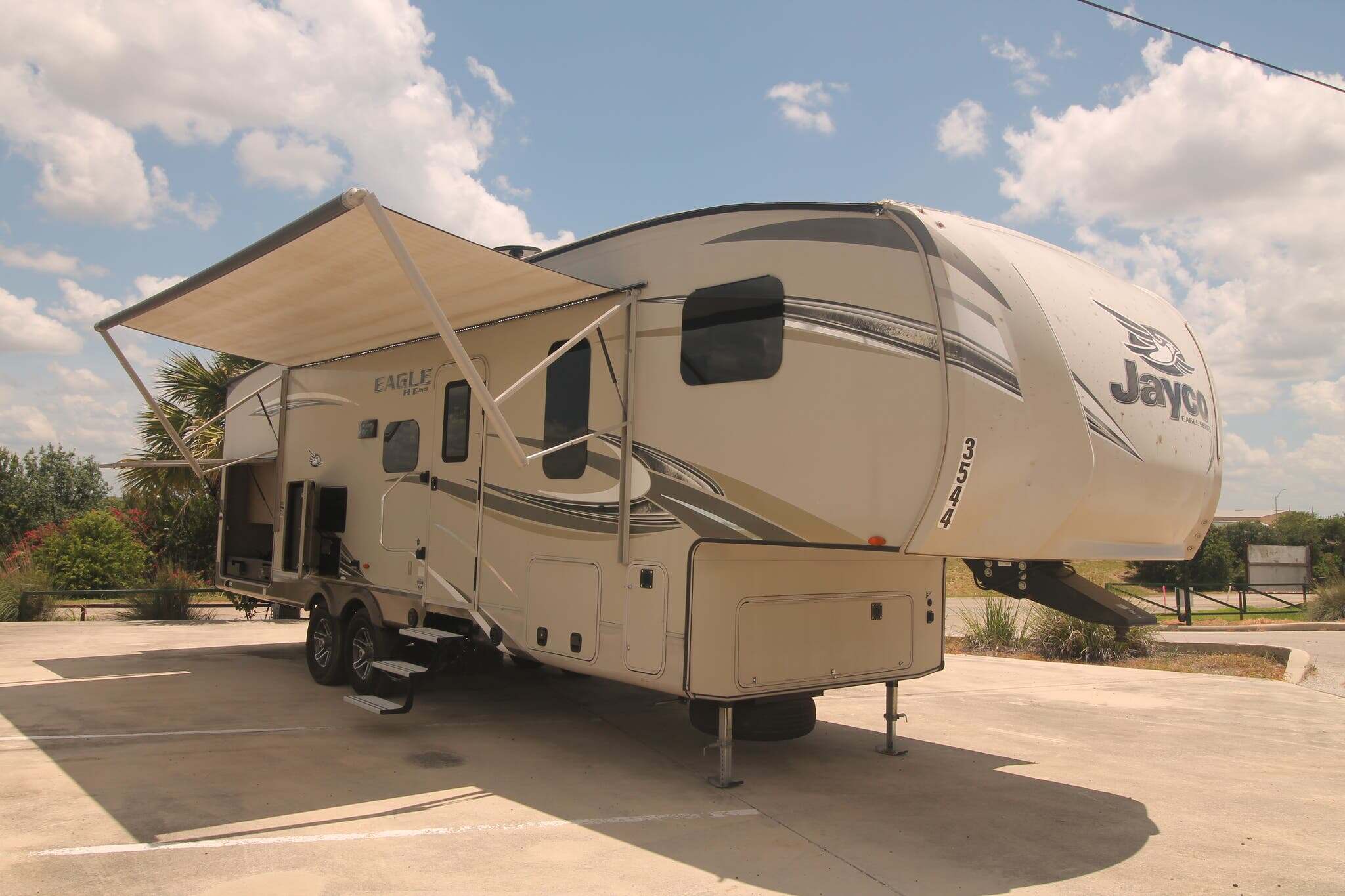 2018 Jayco JAY FLIGHT SLX8 295BHS in seguin TX