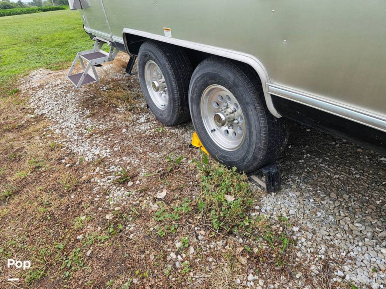 A photo of this 2023 Airstream International 25FB