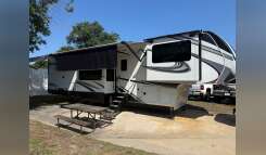 2022 Grand Design SOLITUDE 380FL R RV