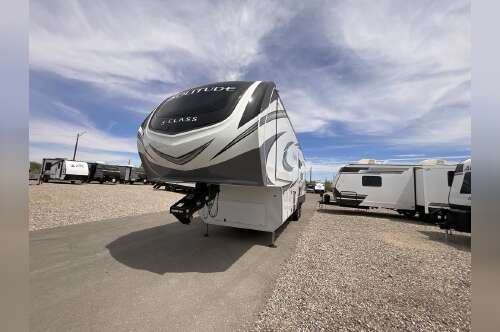 2022 Grand Design Solitude S-Class 2930RL in tucson AZ