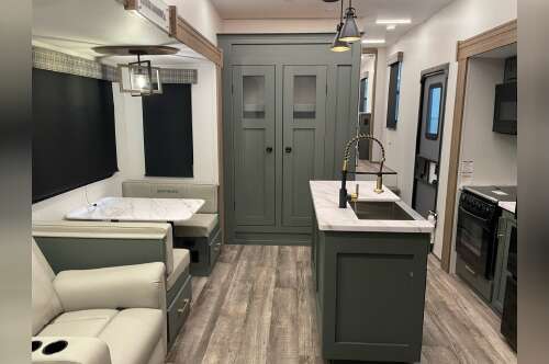 2025 Heartland EDDIE BAUER SIGNATURE 3600LF in jackson TN