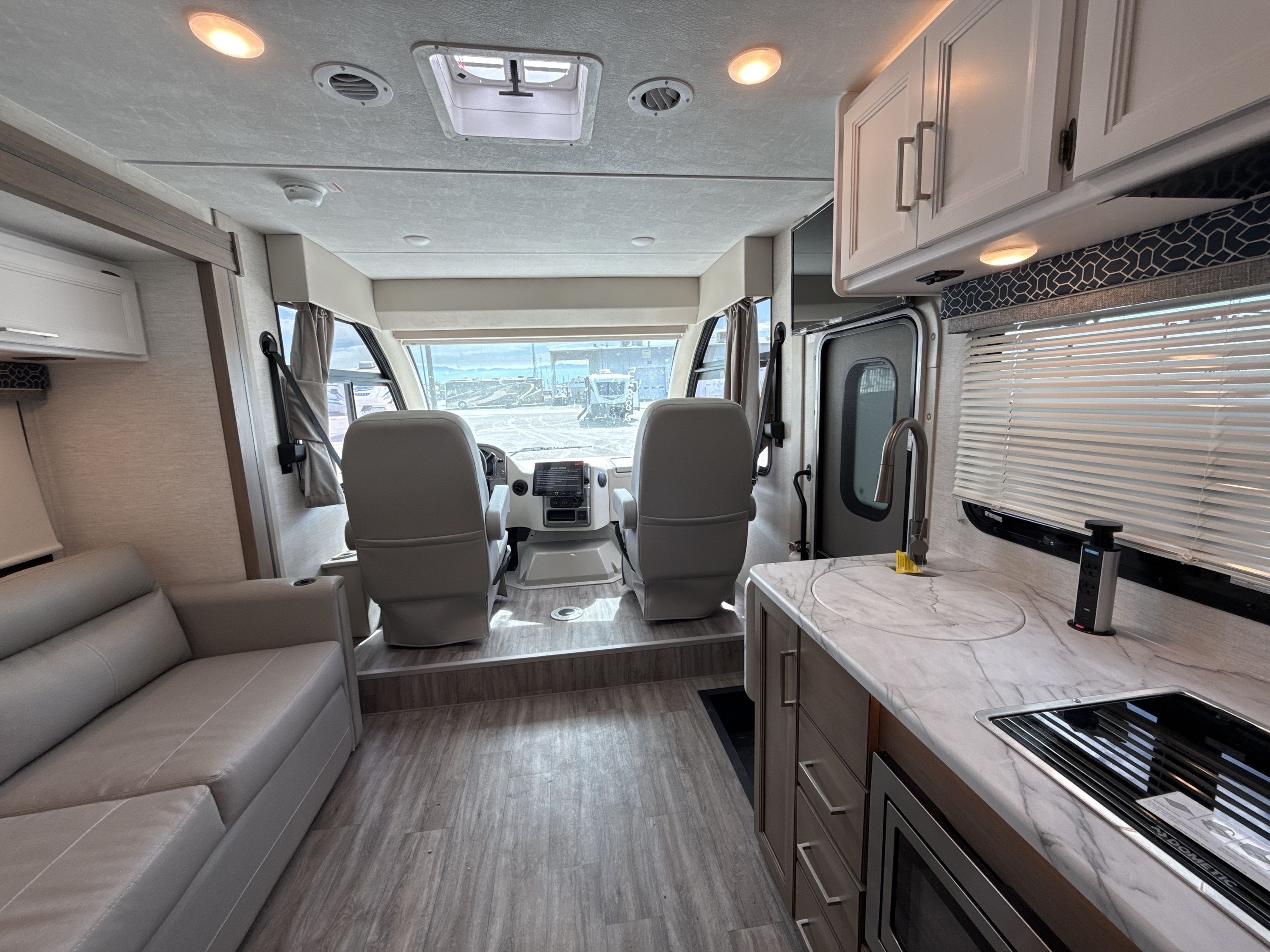 2026 Thor FREEDOM TRAVELER A24 in albuquerque NM