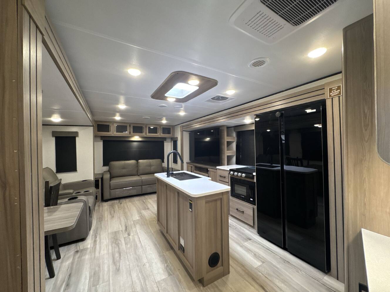 A photo of this 2026 Keystone COLEMAN LEGACY 2950RL