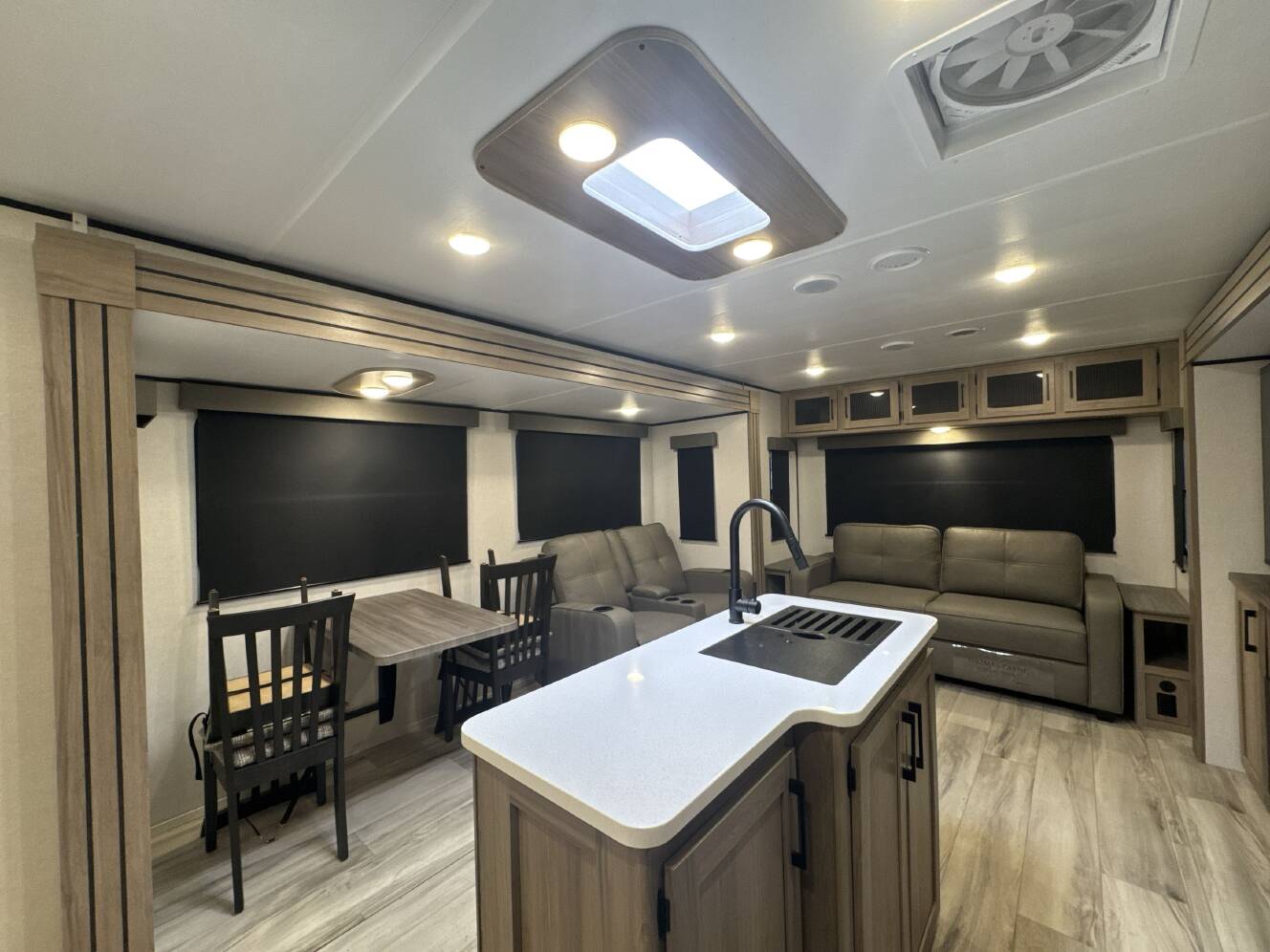 A photo of this 2026 Keystone COLEMAN LEGACY 2950RL