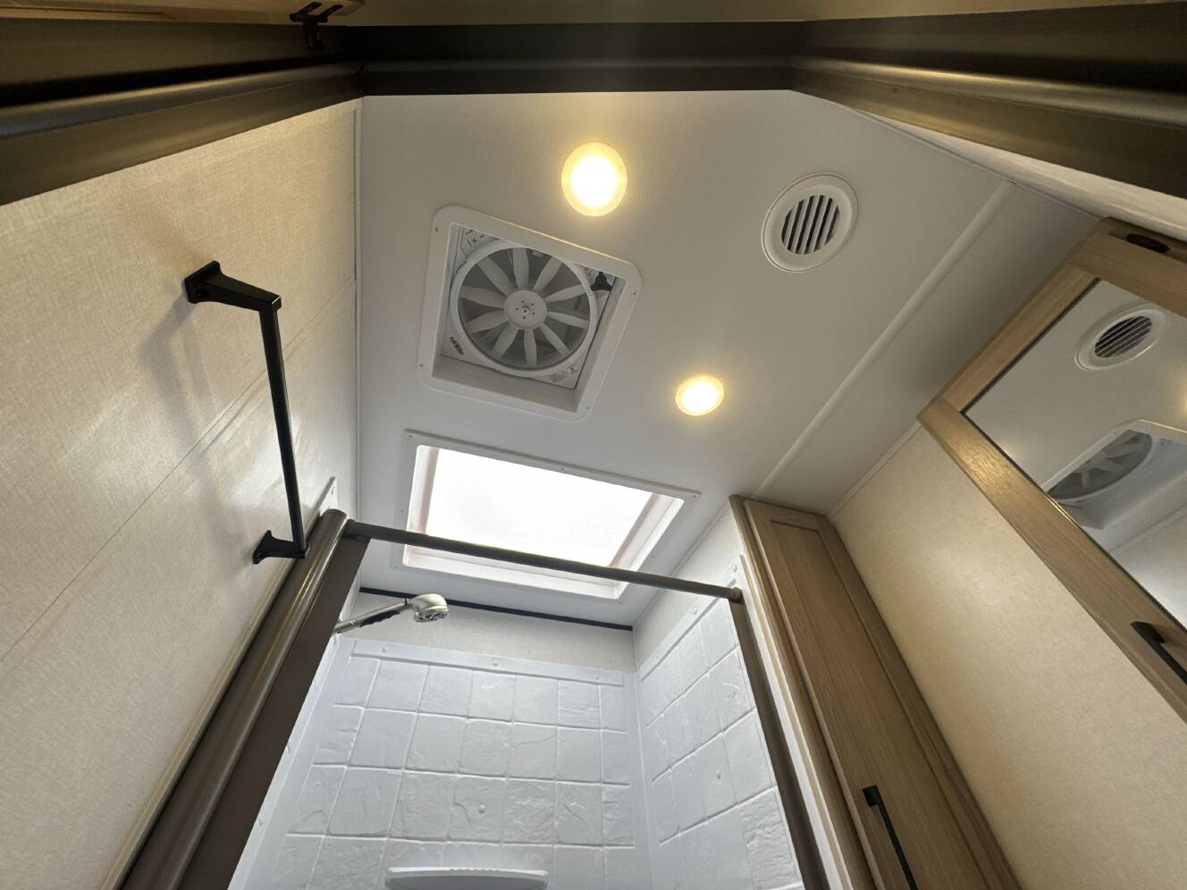 A photo of this 2026 Keystone COLEMAN LEGACY 2950RL
