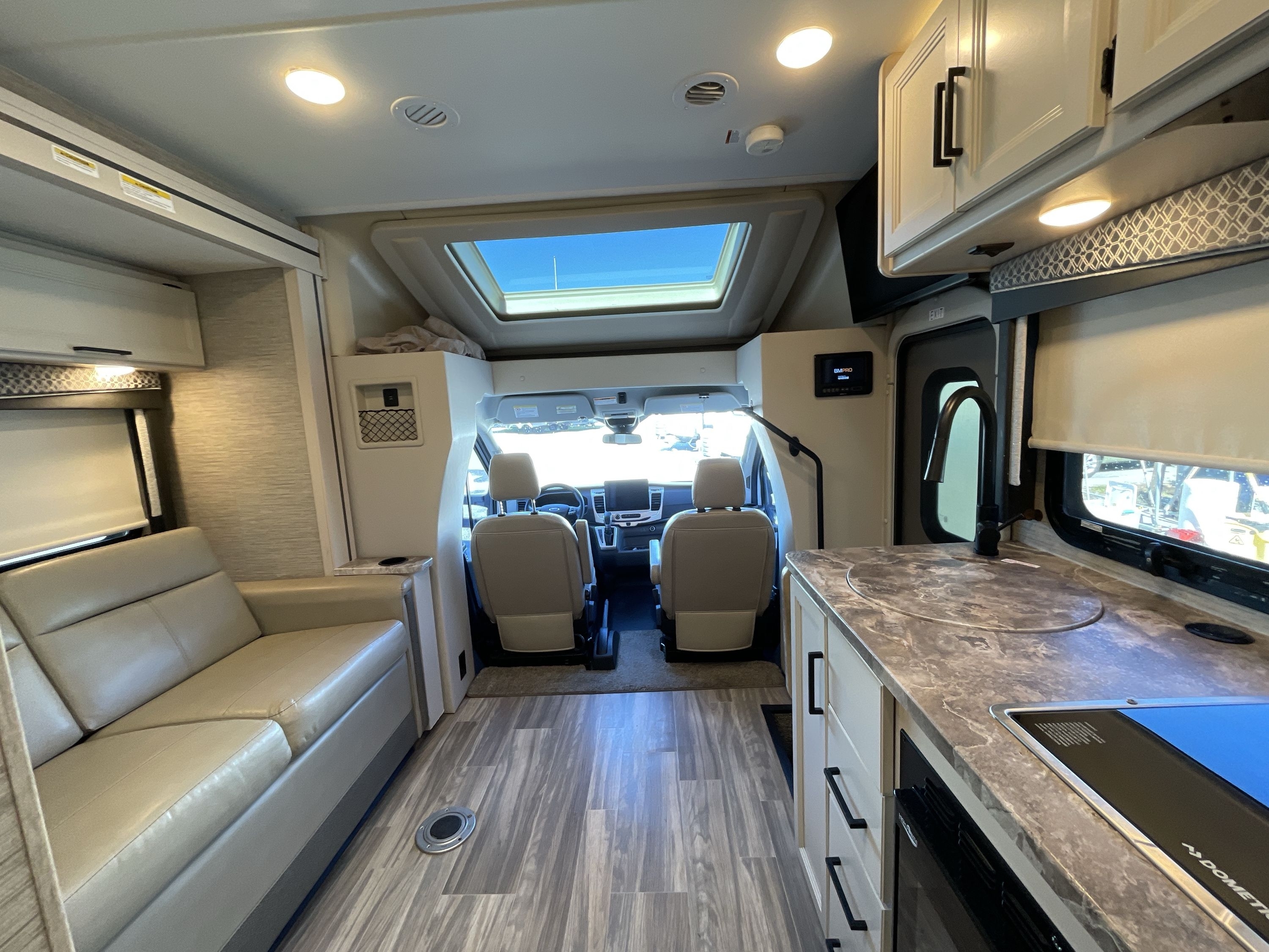 2023 Thor GEMINI 24KB in holiday FL