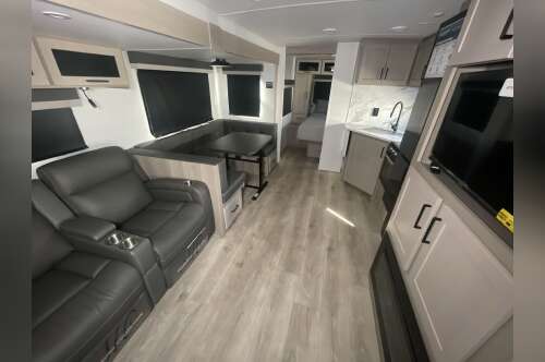 2026 Forest River FLAGSTAFF SUPER LITE 27DBH in menifee CA