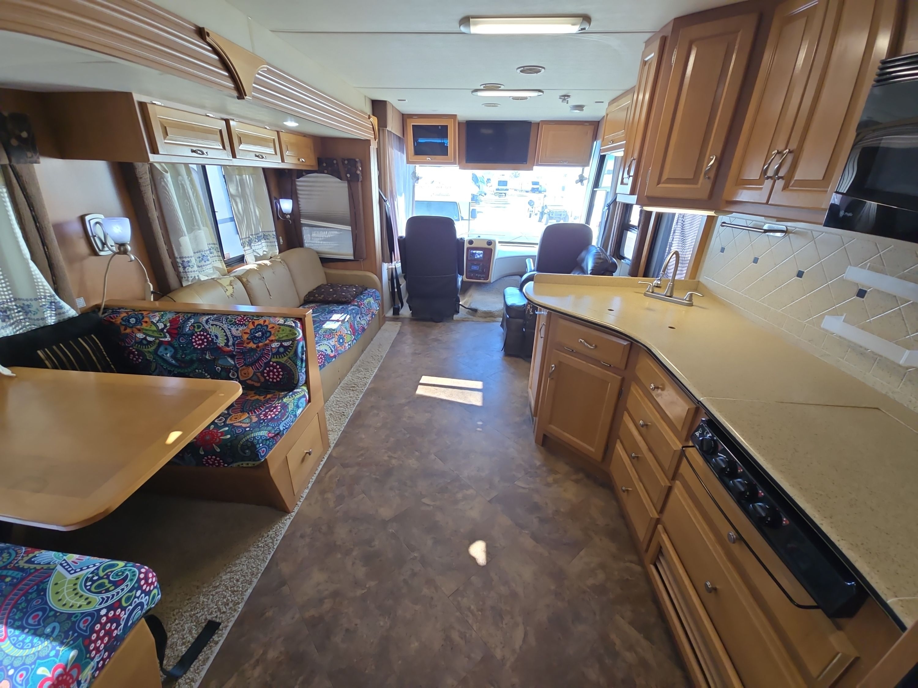 2011 Newmar CANYON STAR 3411 in lubbock TX