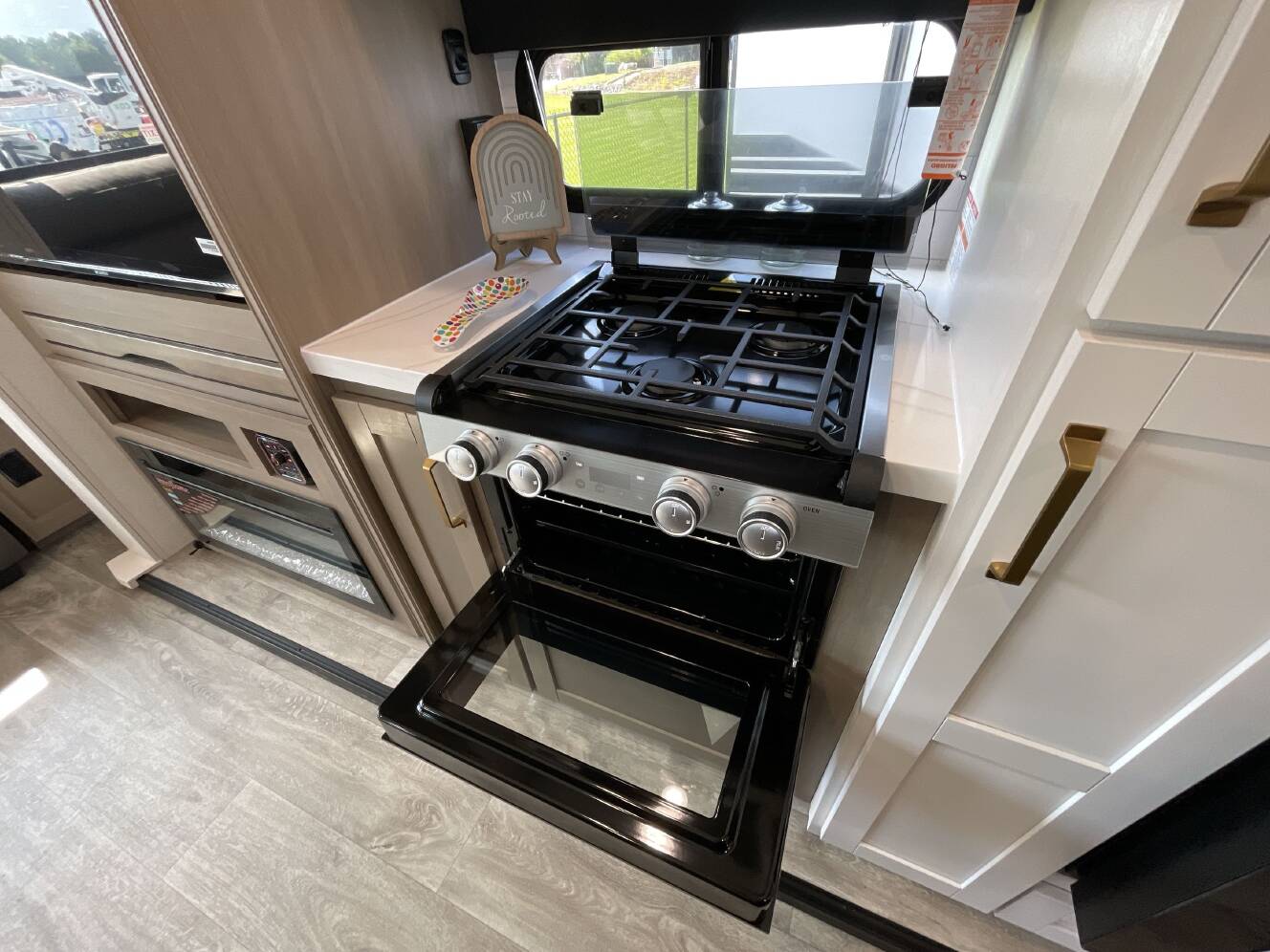 A photo of this 2027 Jayco EAGLE 294CKBS