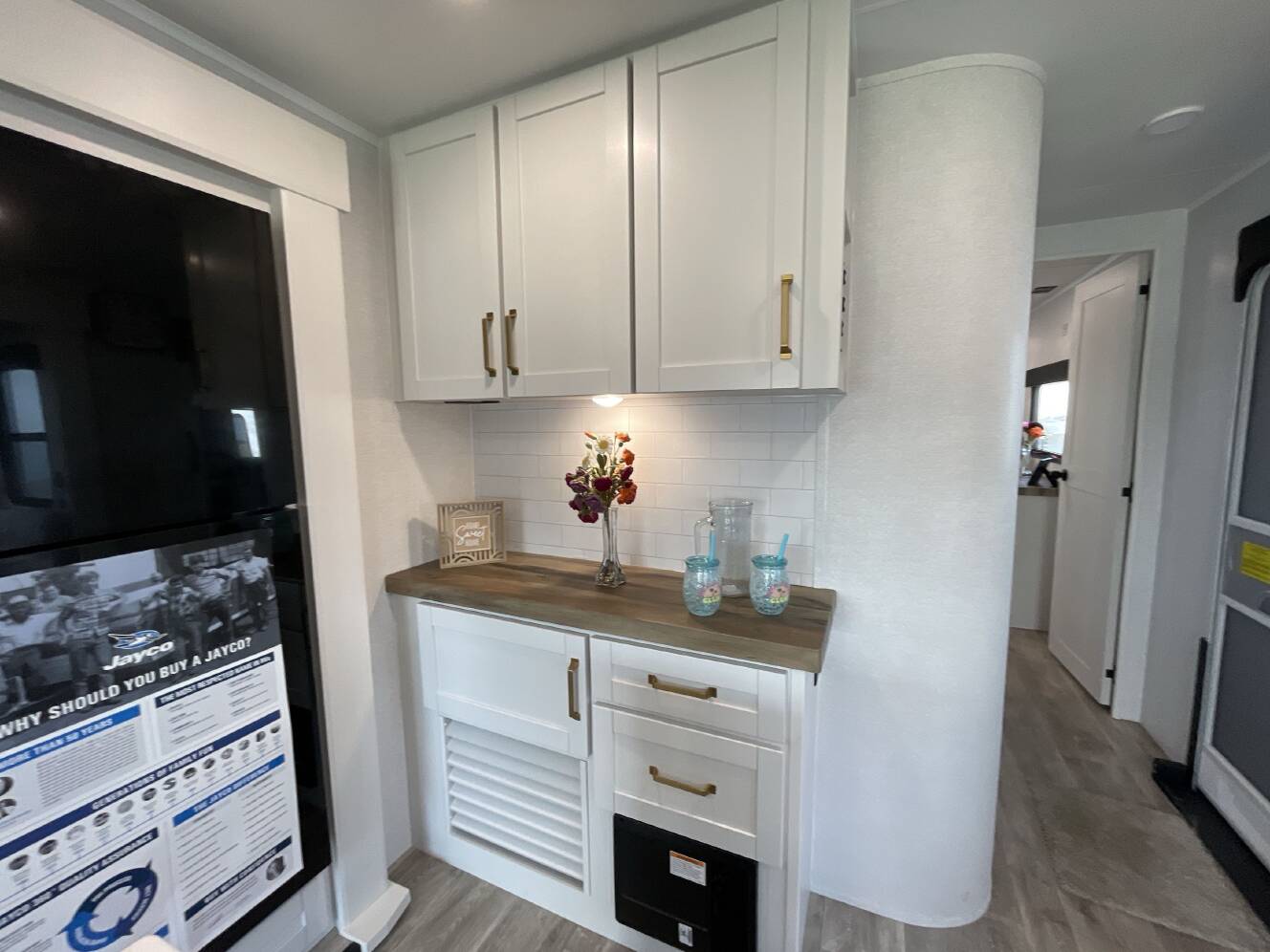 A photo of this 2027 Jayco EAGLE 294CKBS