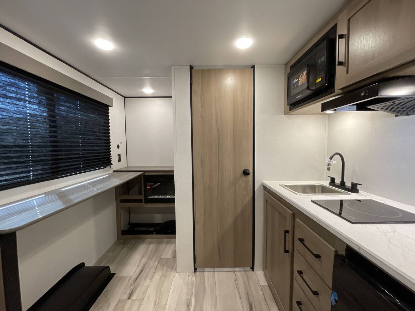 A photo of this 2027 Keystone COLEMAN 13R