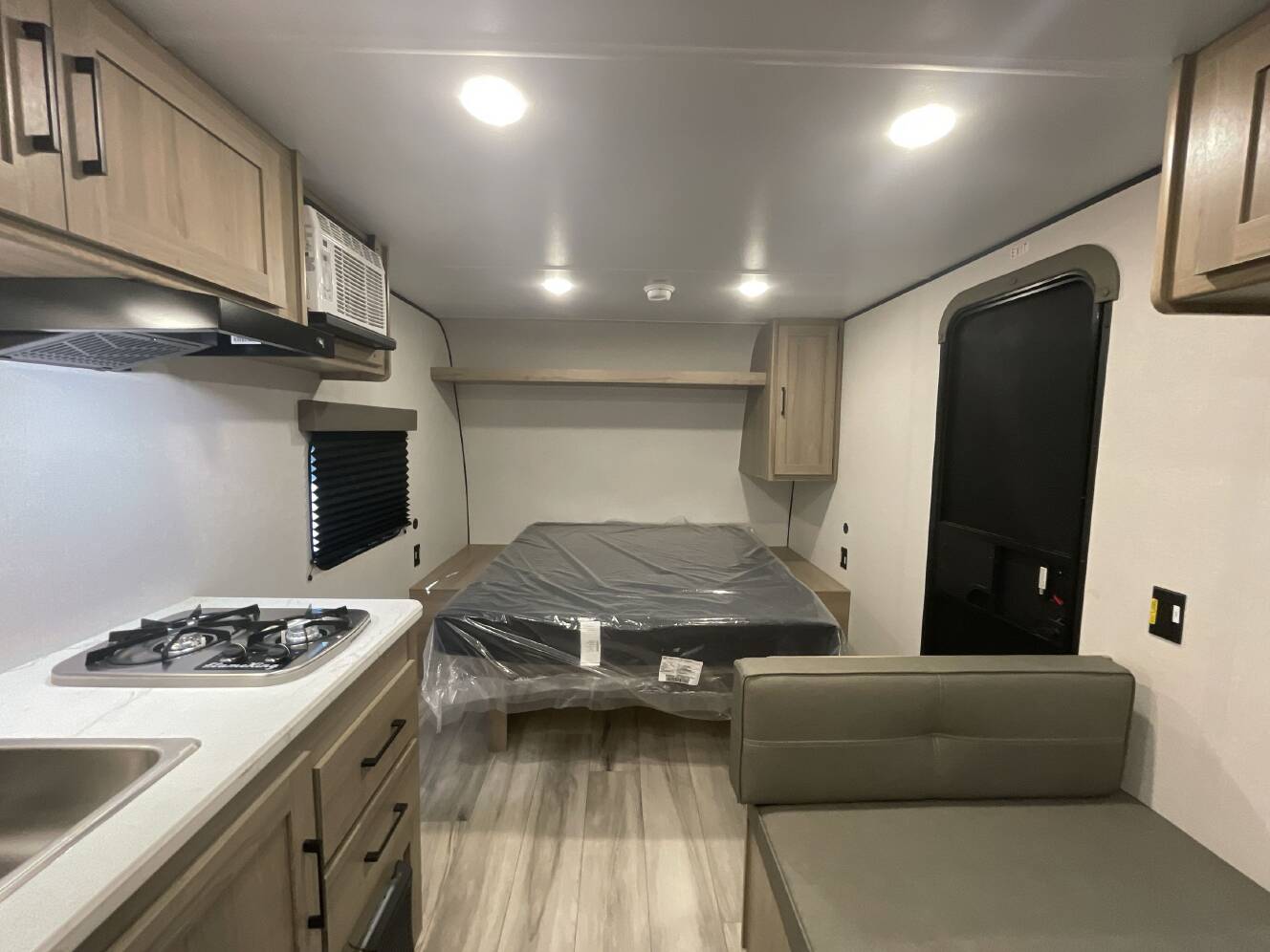 A photo of this 2027 Keystone COLEMAN 17R