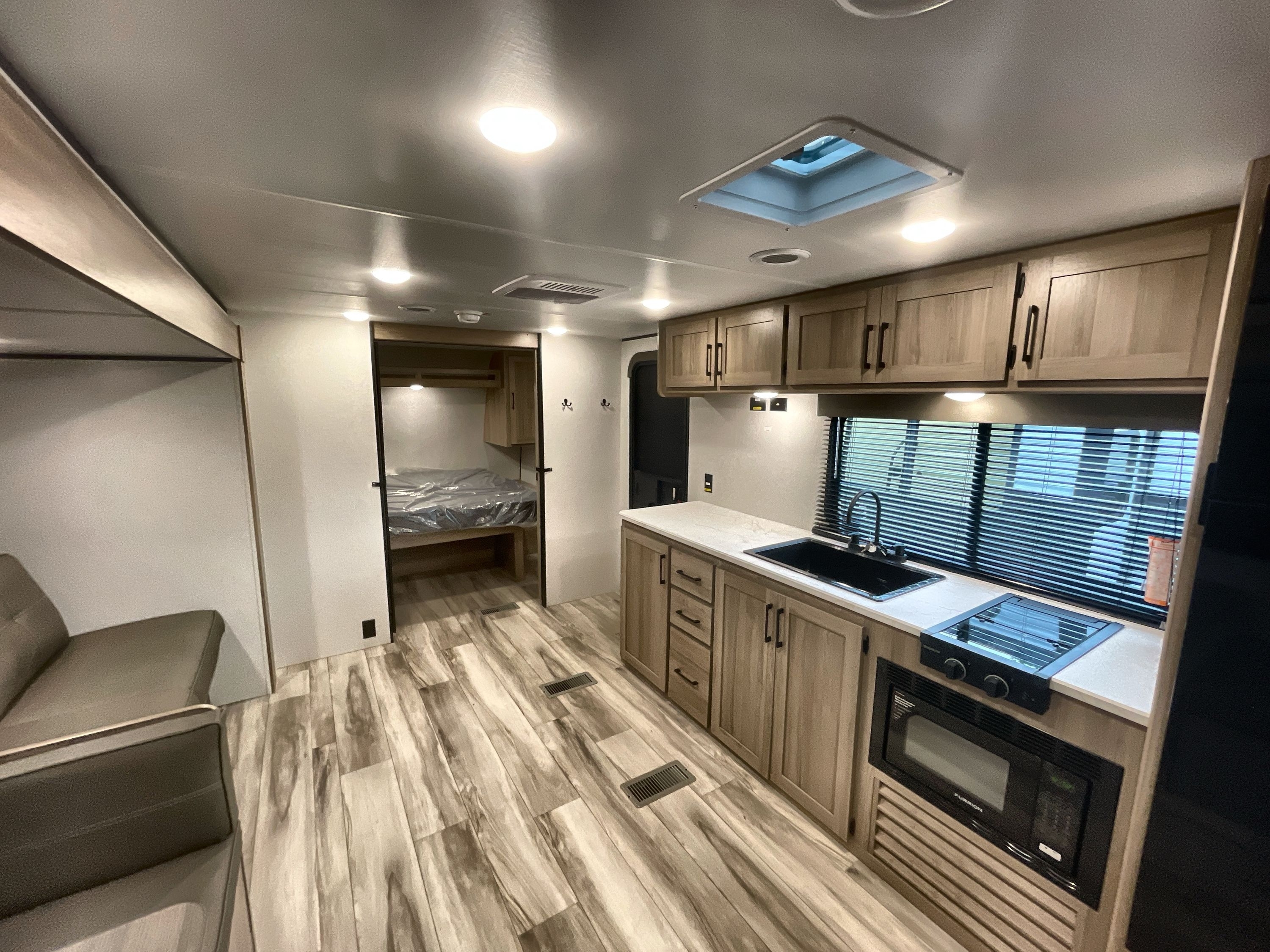 2027 Keystone COLEMAN 25B in denton TX
