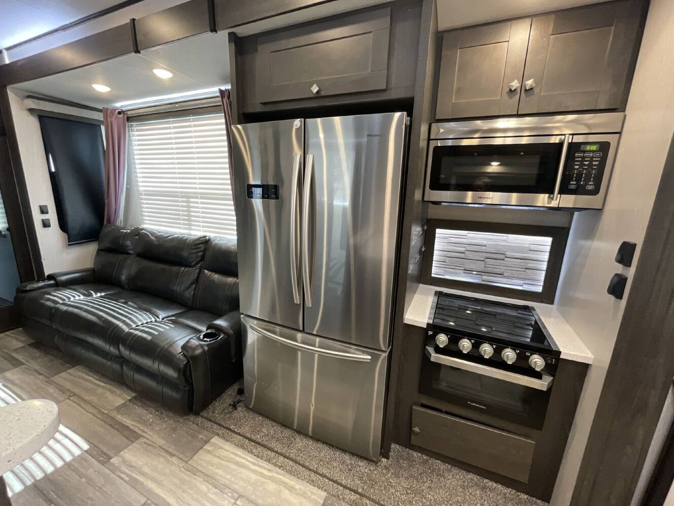 A photo of this 2021 Heartland ROAD WARRIOR 430RW
