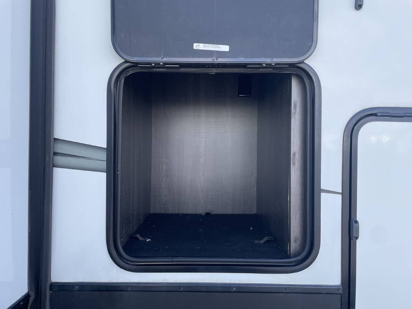 A photo of this 2021 Heartland ROAD WARRIOR 430RW