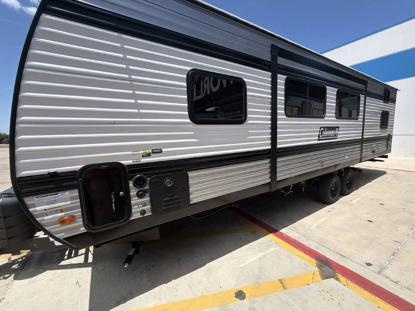 A photo of this 2027 Keystone COLEMAN 27B