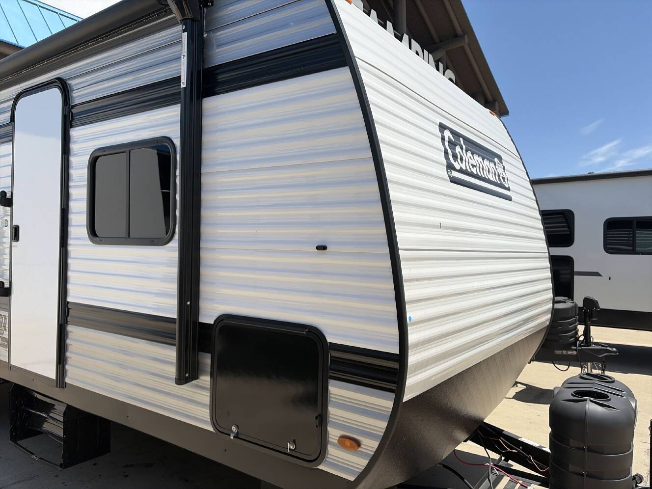 A photo of this 2027 Keystone COLEMAN 27B