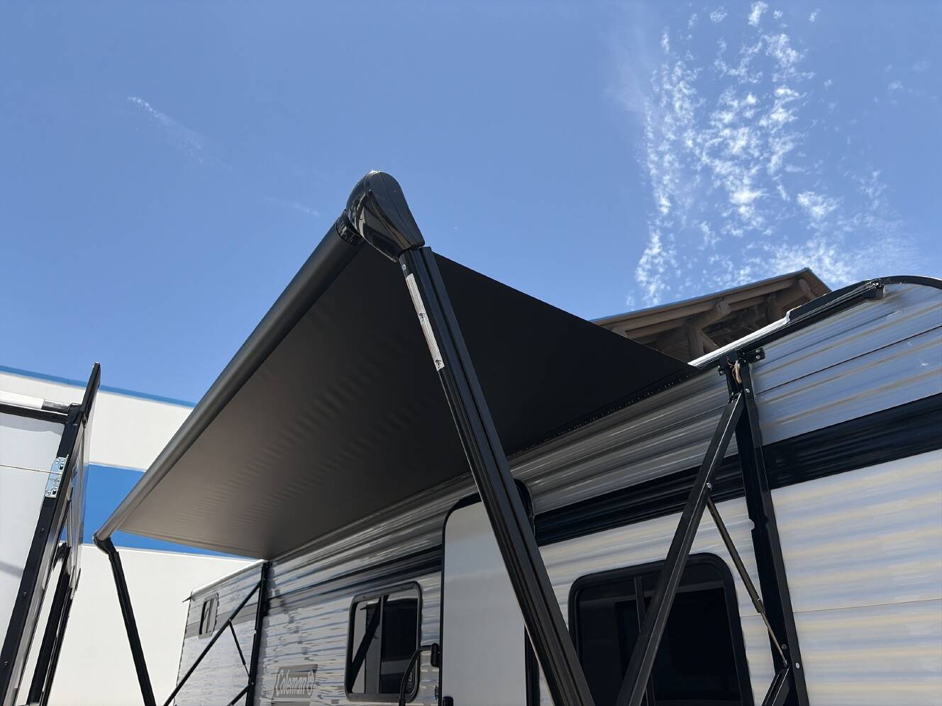 A photo of this 2027 Keystone COLEMAN 27B