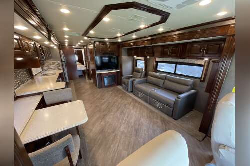 2018 Fleetwood PACE ARROW LXE 38F in tyler TX