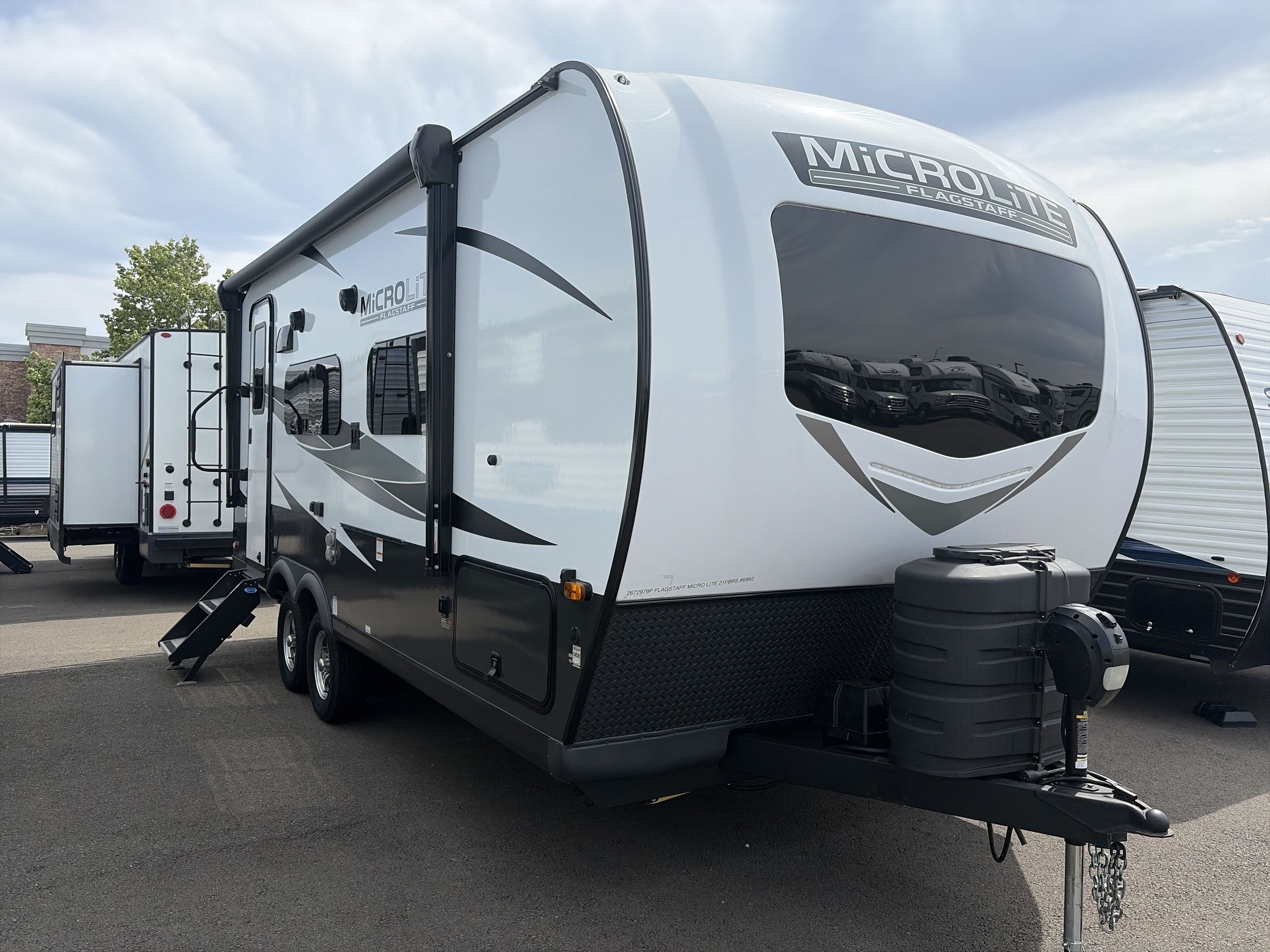 2024 Forest River FLAGSTAFF MICRO LITE 21FBRS RV
