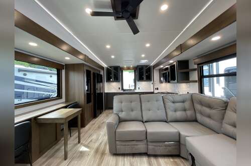 2026 Keystone MONTANA HIGH COUNTRY 300RK in chichester NH