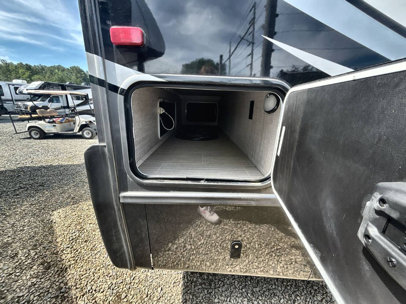 A photo of this 2021 Jayco MELBOURNE PRESTIGE 24TP
