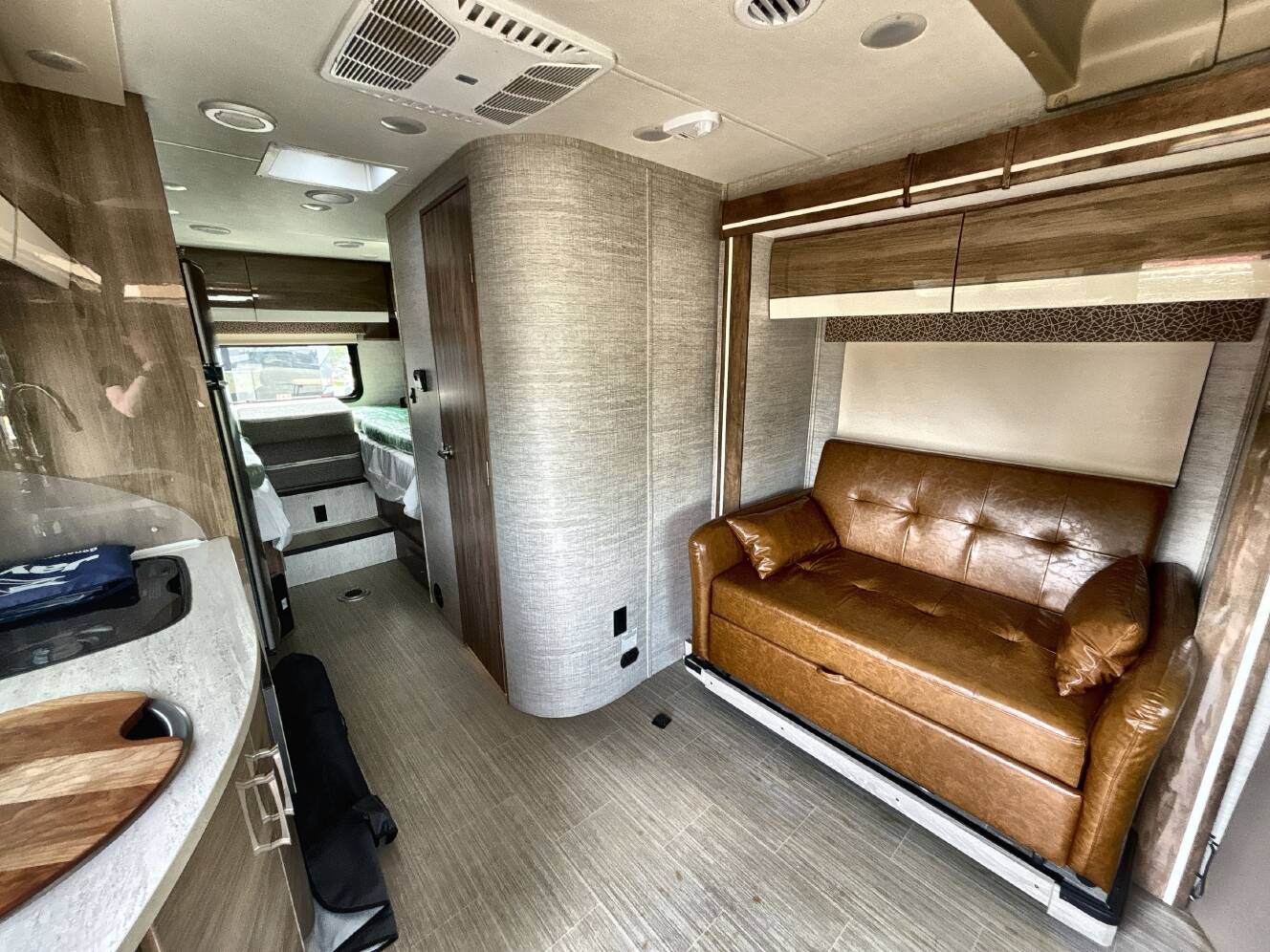 A photo of this 2021 Jayco MELBOURNE PRESTIGE 24TP