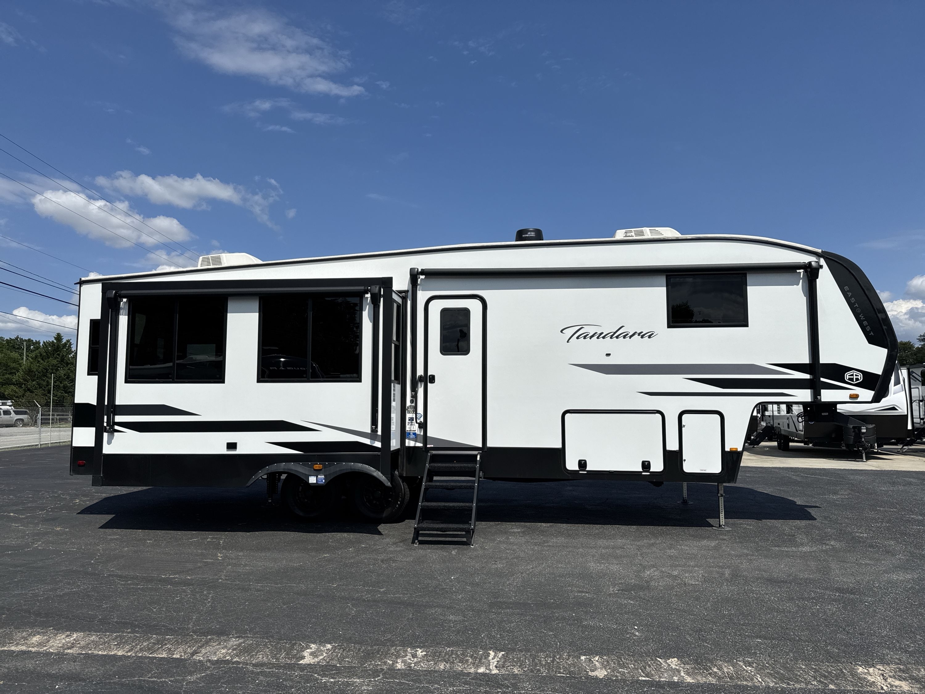 2025 East To West TANDARA 320RL RV