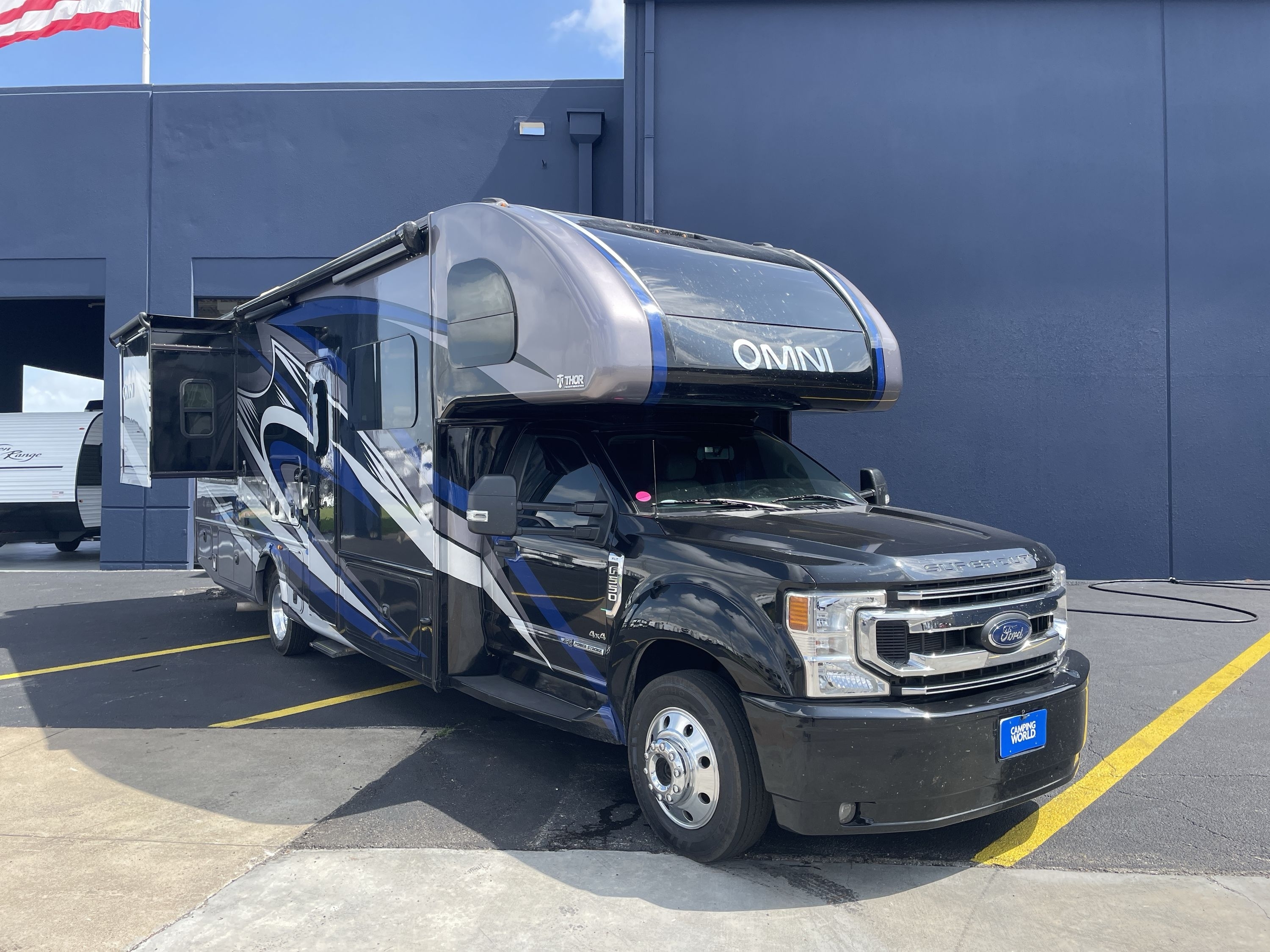 2022 Thor OMNI XG32 RV