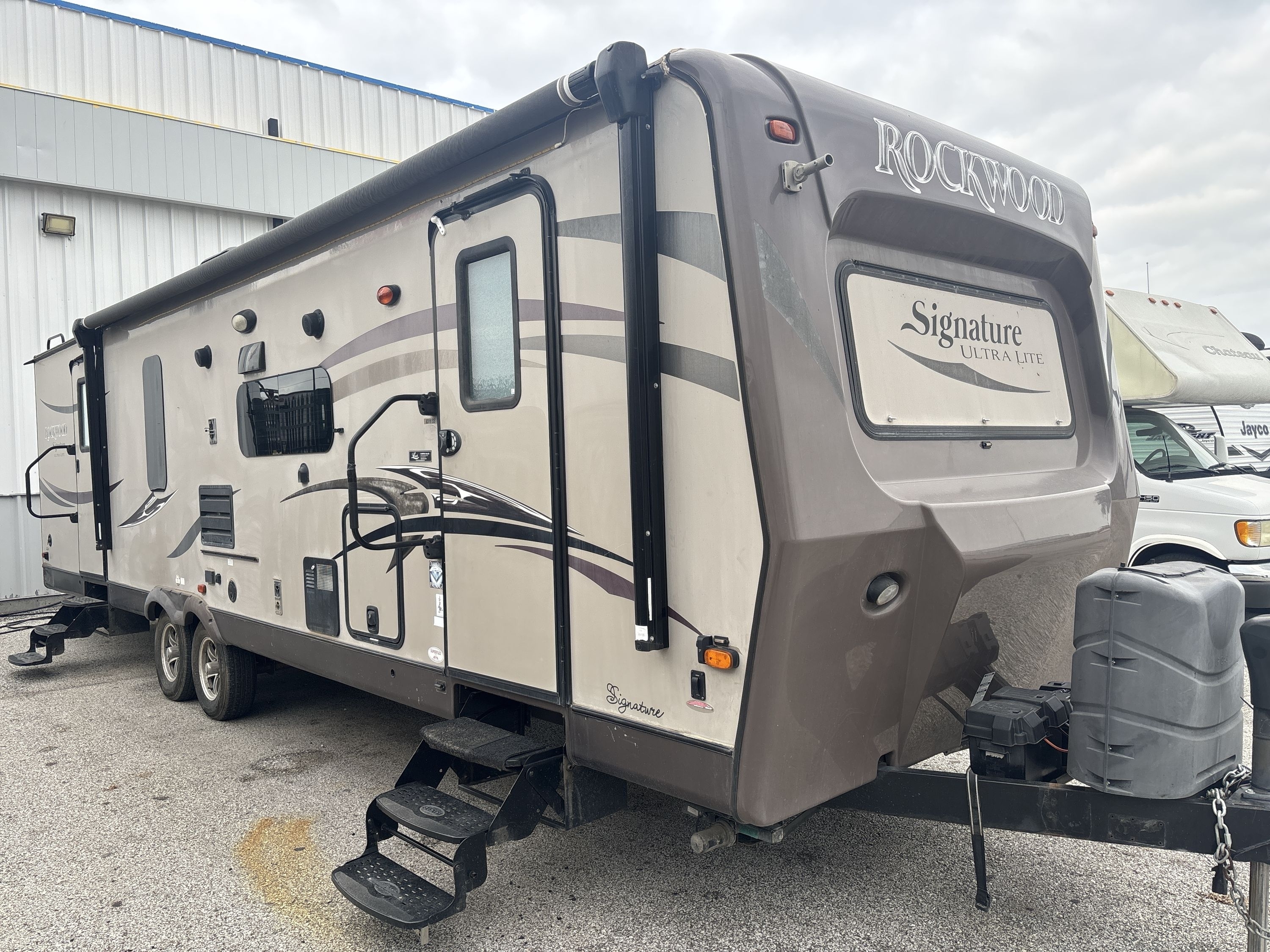 2014 Forest River ROCKWOOD SIGNATURE ULTRA LITE 8319SS RV