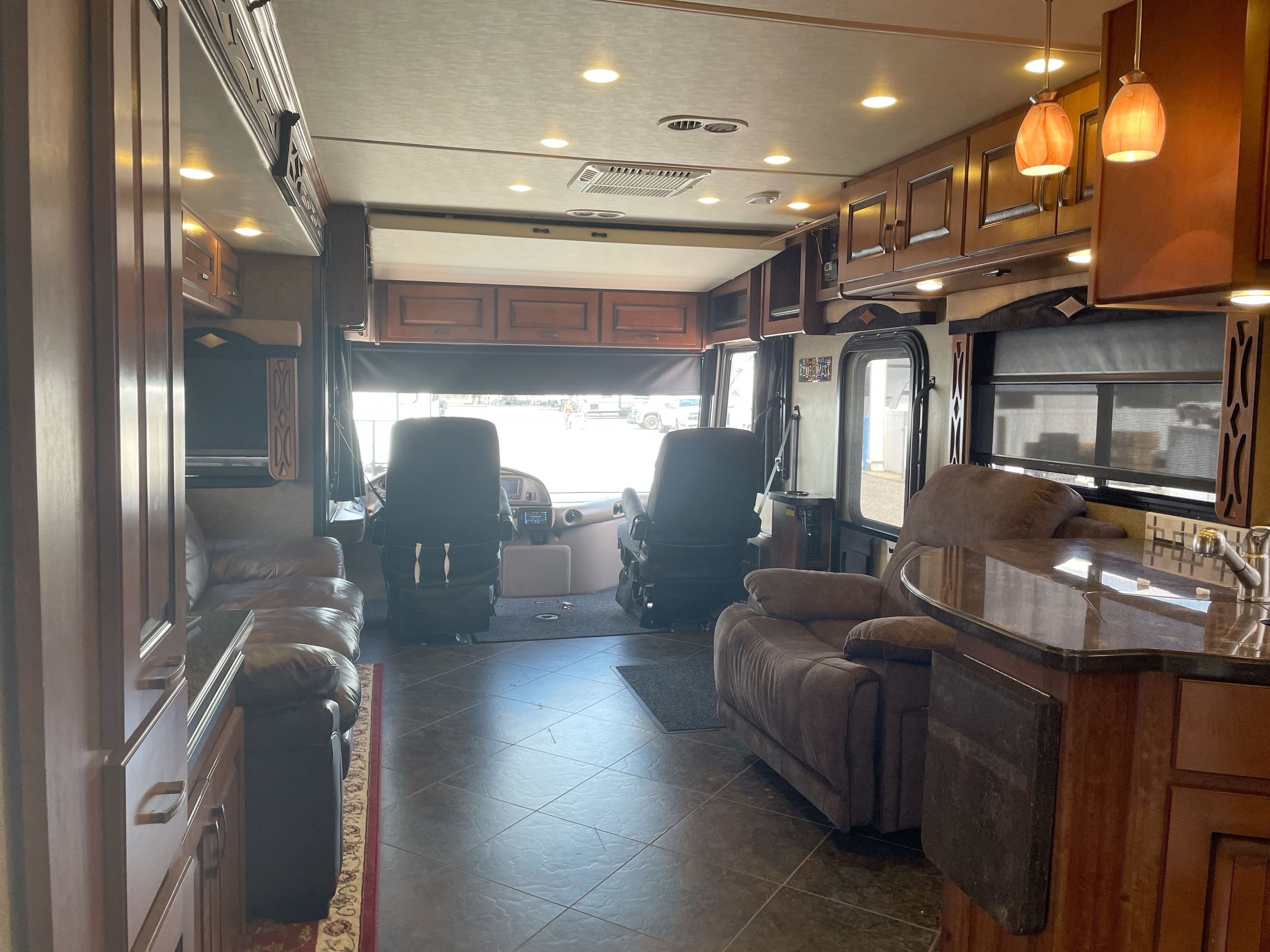 2013 Fleetwood EXCURSION 35B in dover FL