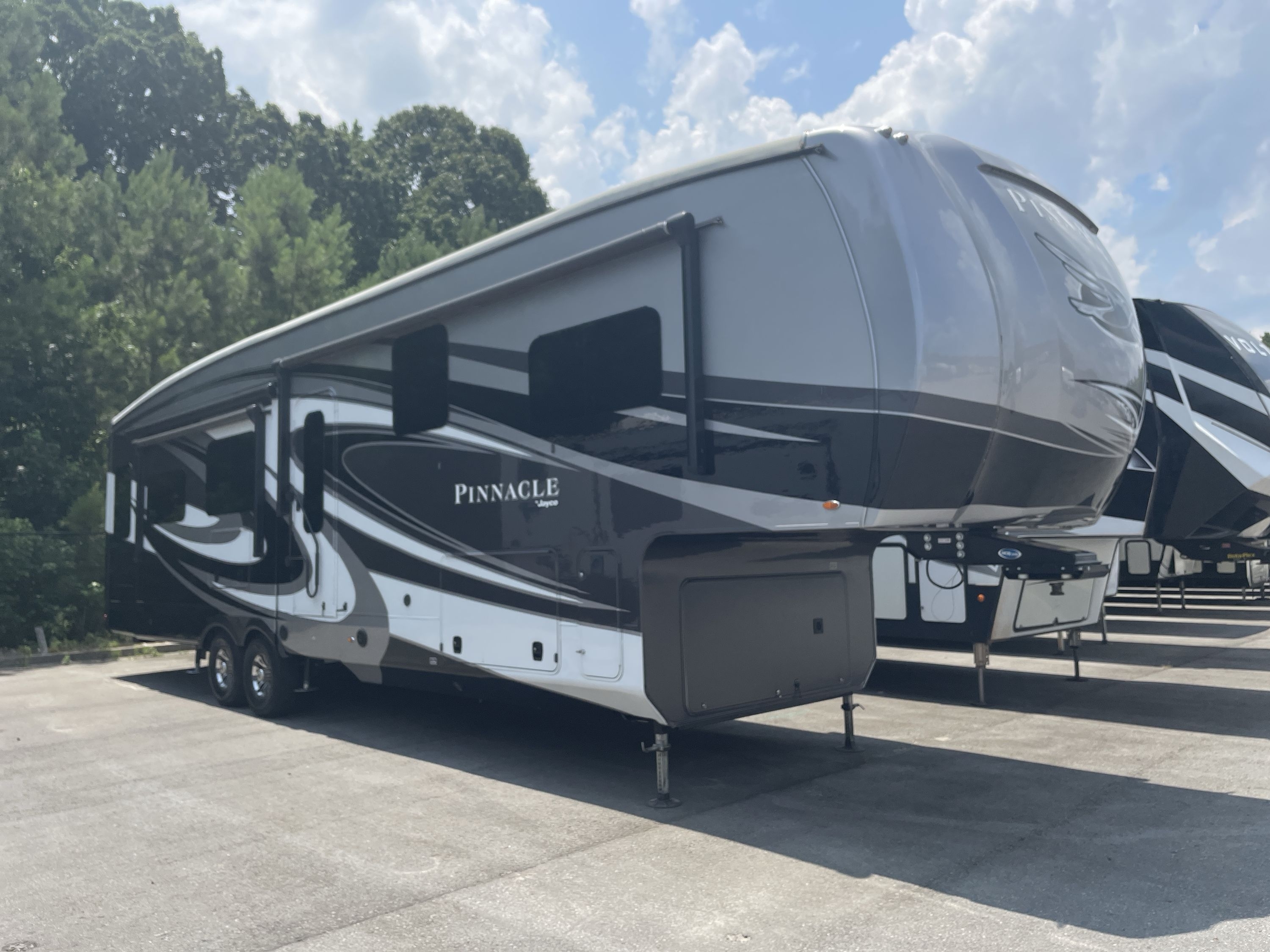 2019 Jayco PINNACLE 36KPTS RV