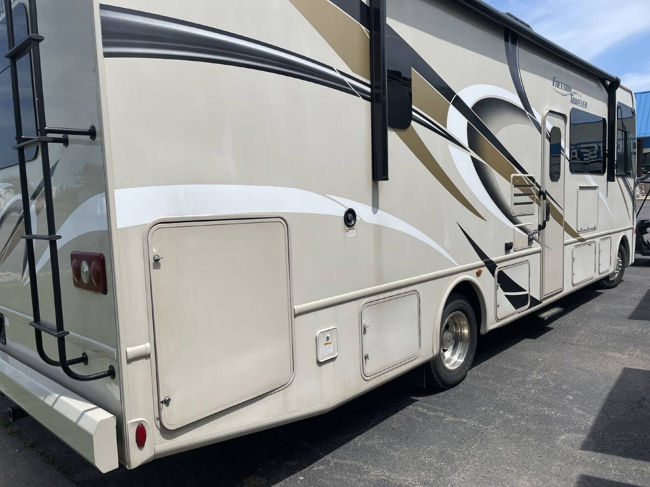 A photo of this 2019 Thor FREEDOM TRAVELER A30