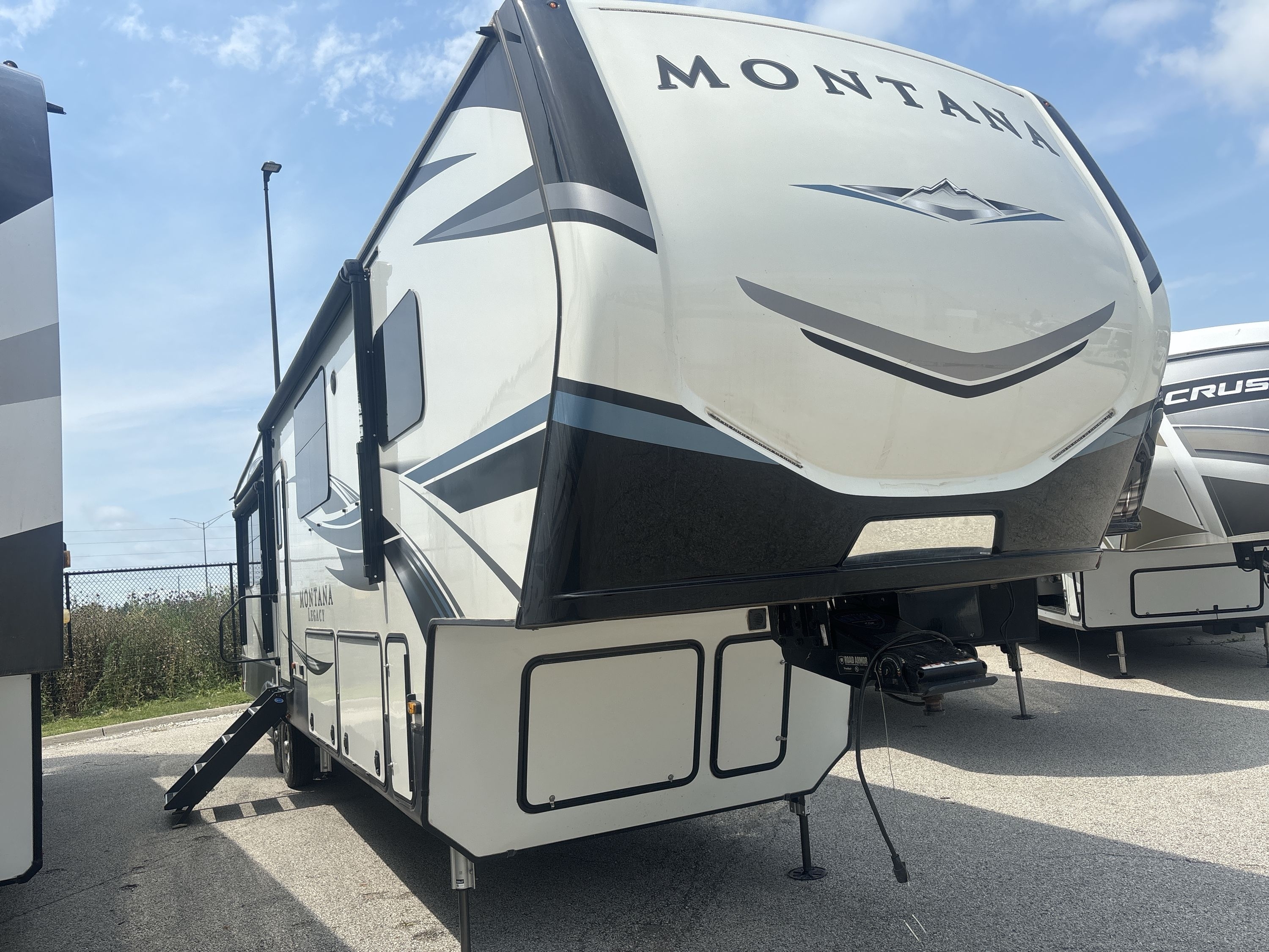 2021 Keystone MONTANA LEGACY 3855BR RV