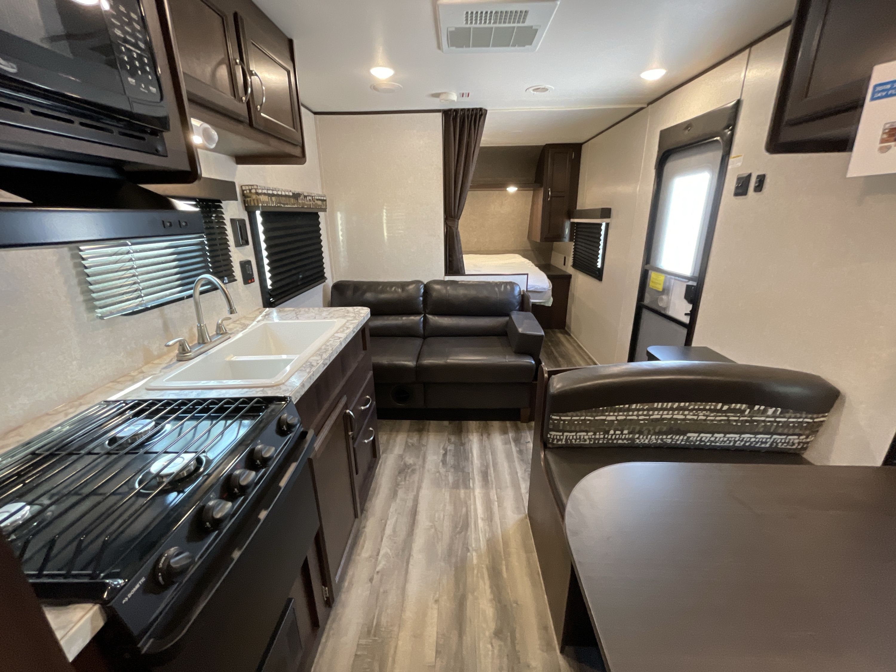2018 Jayco JAY FLIGHT SLX 232RB in grain valley MO